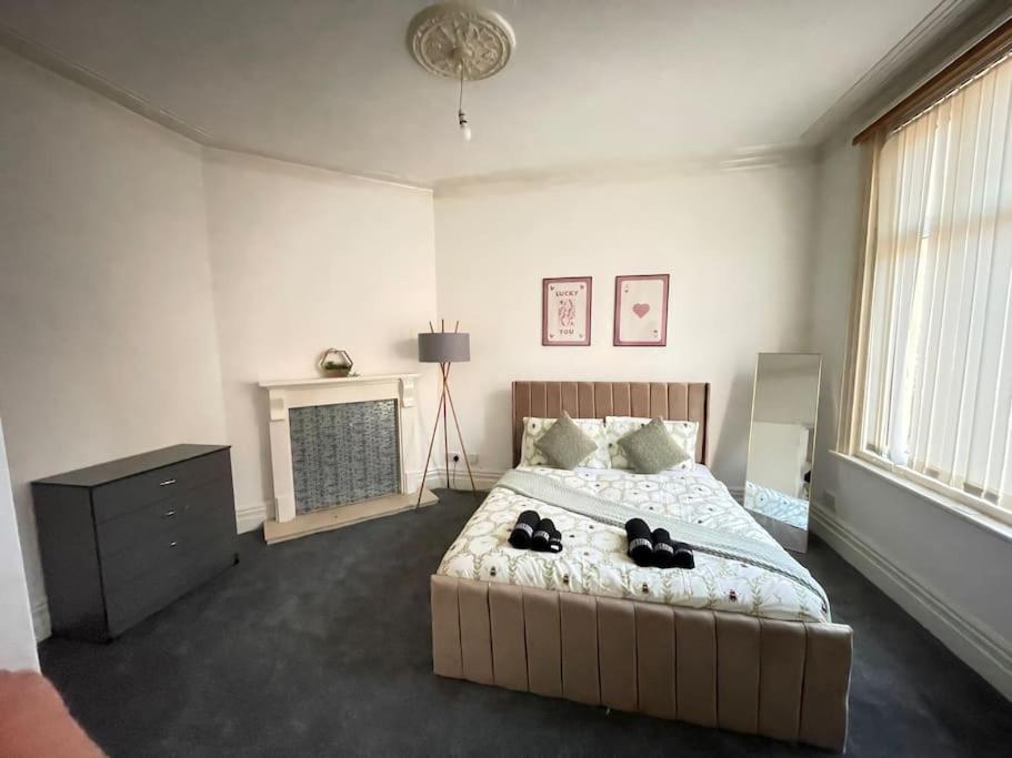 30 Percent Off Weekly Stays - 6 Bedroom House - 11 Beds Blackpool Exterior foto
